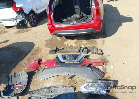 2018 Nissan Rogue Sl z USA, uszkodzony, nr VIN 5N1AT2MVXJC732290